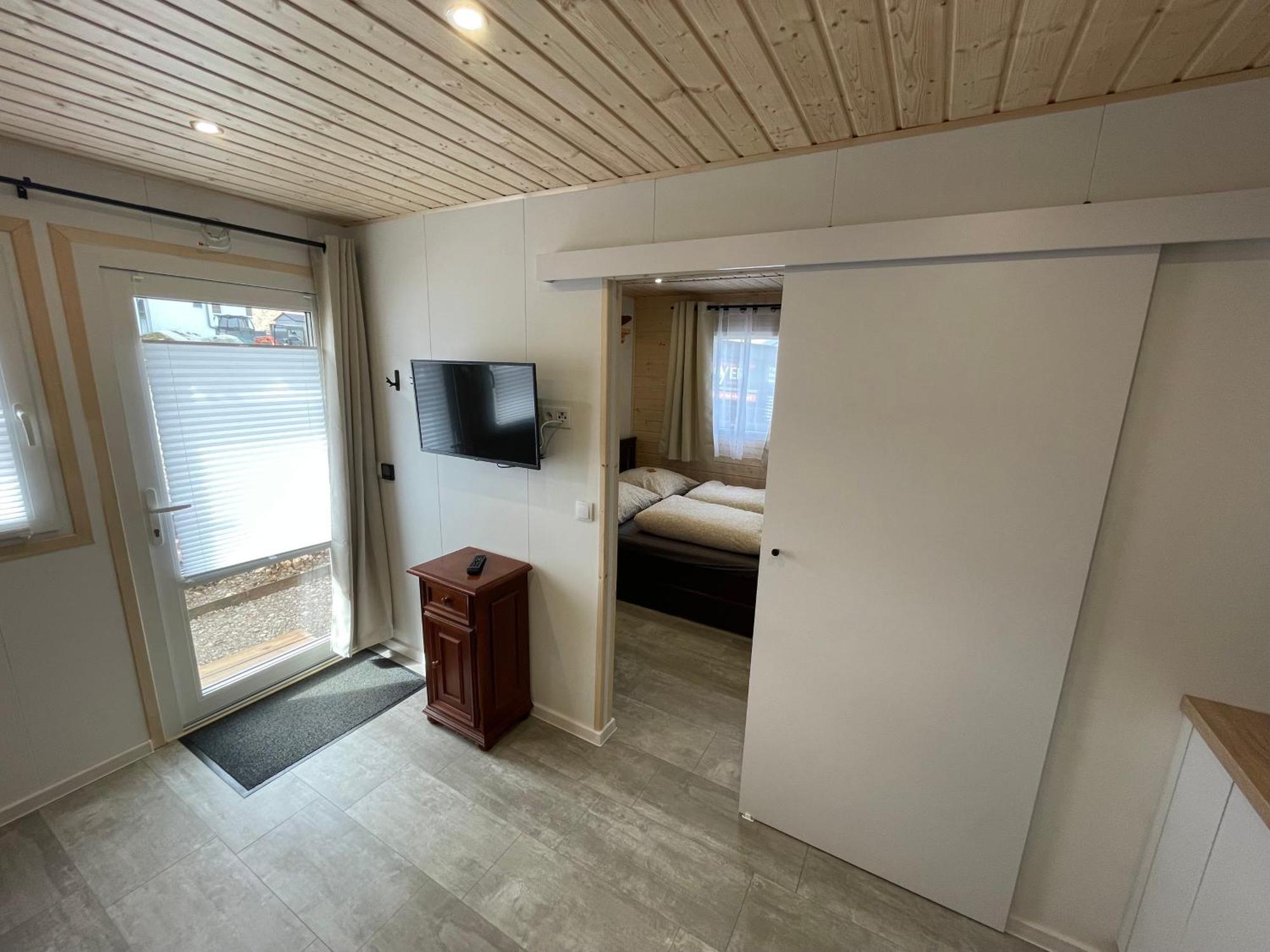 Hulben Tinyhaus #4 Huelben - Ortsrand - Kostenlose Parkplaetze מראה חיצוני תמונה
